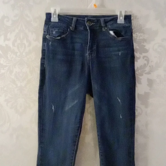 Time and Tru Skinny Jeans 6 - Picture 4 of 7